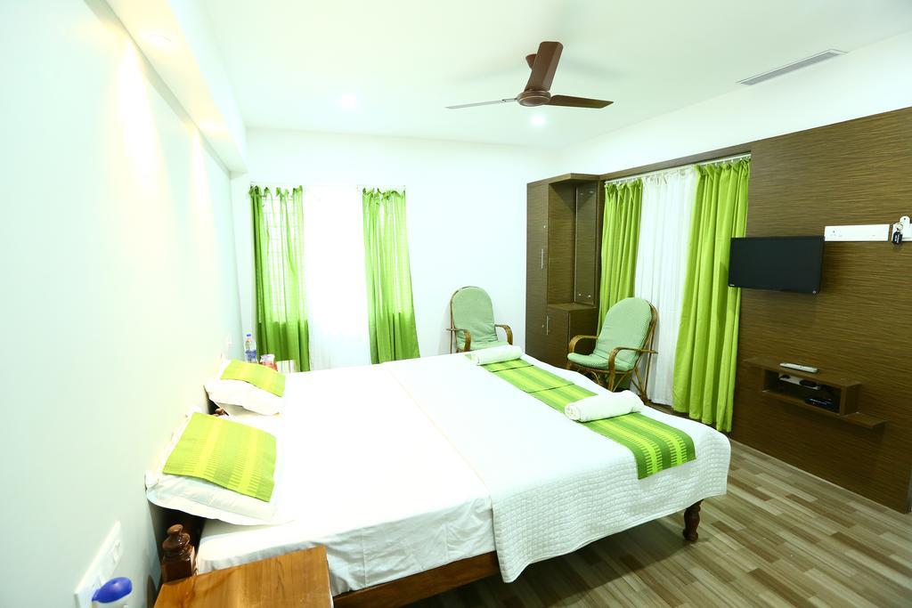 Mistygreen Homestay Thekkady Buitenkant foto